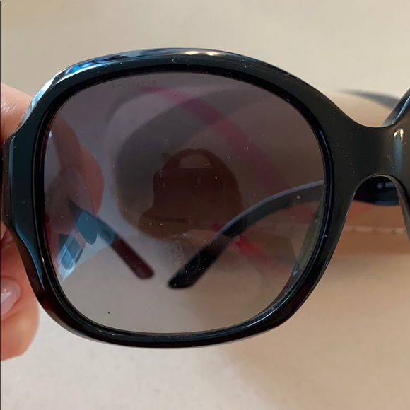 Burberry London studded black glasses - Picture 3 of 7